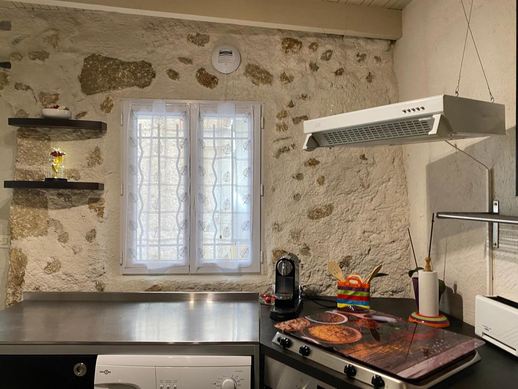 Maison De Village Atypique Saint-Genies-de-Fontedit Экстерьер фото